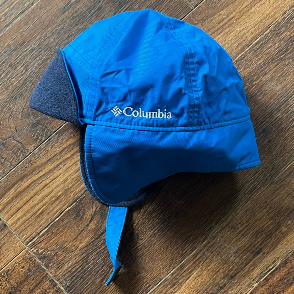 Columbia trapper hat